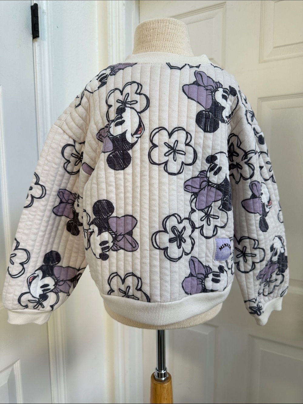 Disney Kids Minnie Mouse Quilted Pullover Sweatshirt in Cream & Lavender Size 6X